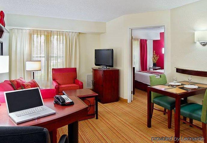 Residence Inn Tallahassee North I-10 Capital Circle Rum bild